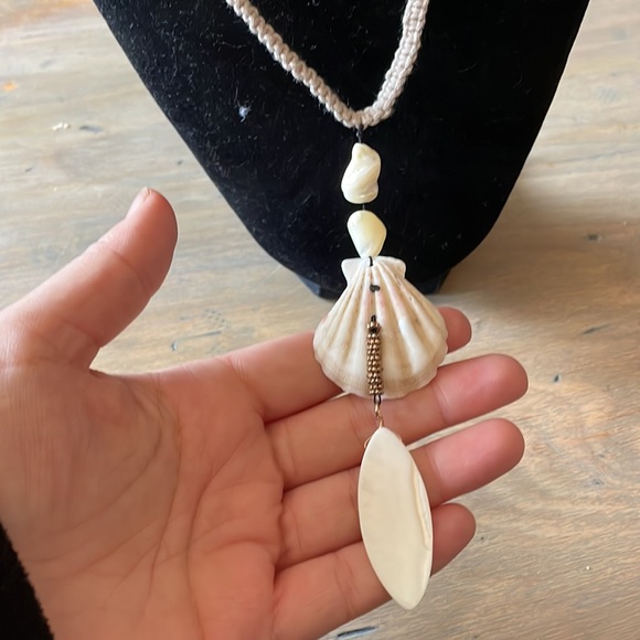 11. Free people shell, rope and faux mother of pearl long necklace NWT - Picture 6 of 12